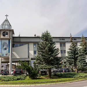 Pastoral At The Sanctuary Of The Divine Mercy Отель Краков